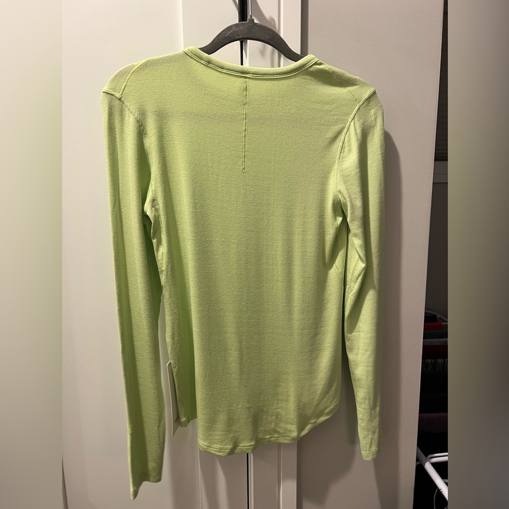 Lululemon NWT Hold Tight Long-Sleeve Shirt Spark Green Size 8 - Picture 5 of 7